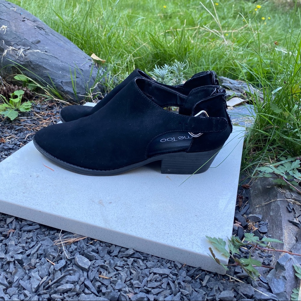 Black shoes
